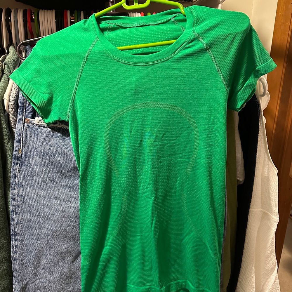 lululemon size 2